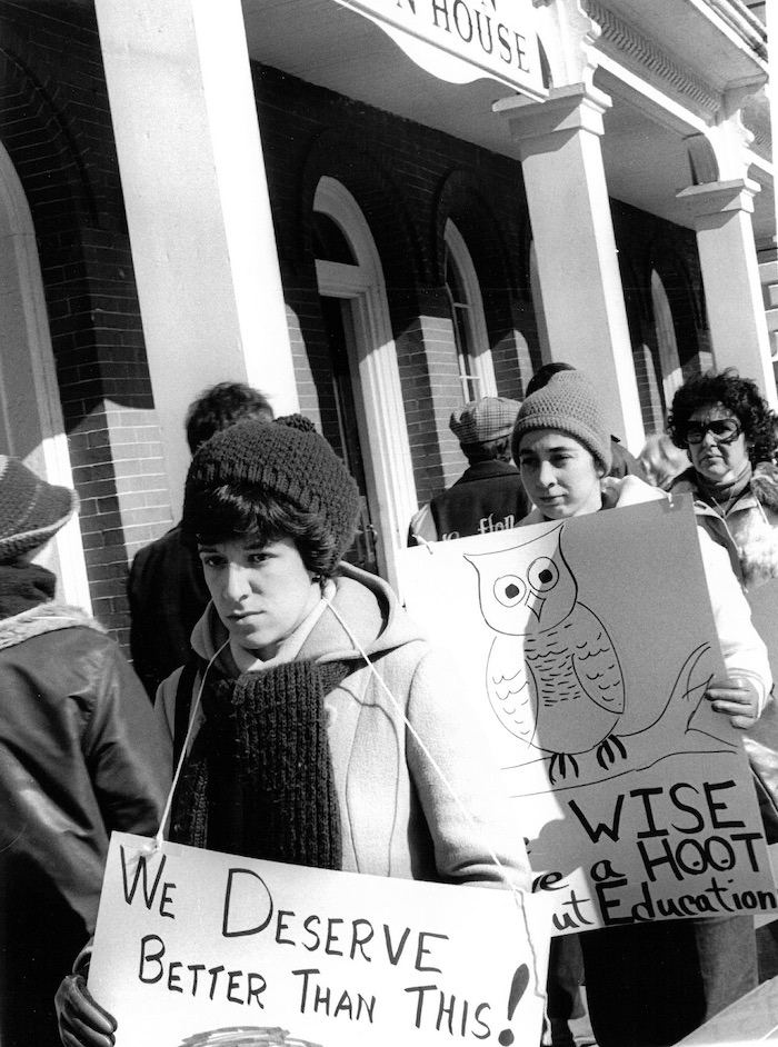 Crowded picket line.