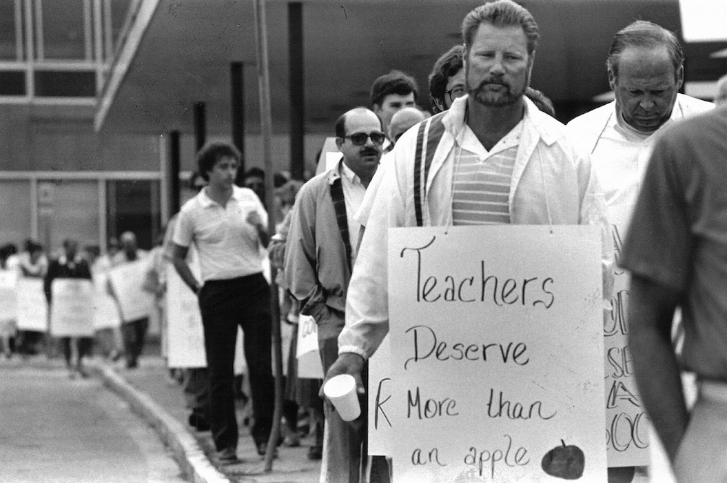 Crowded picket line.