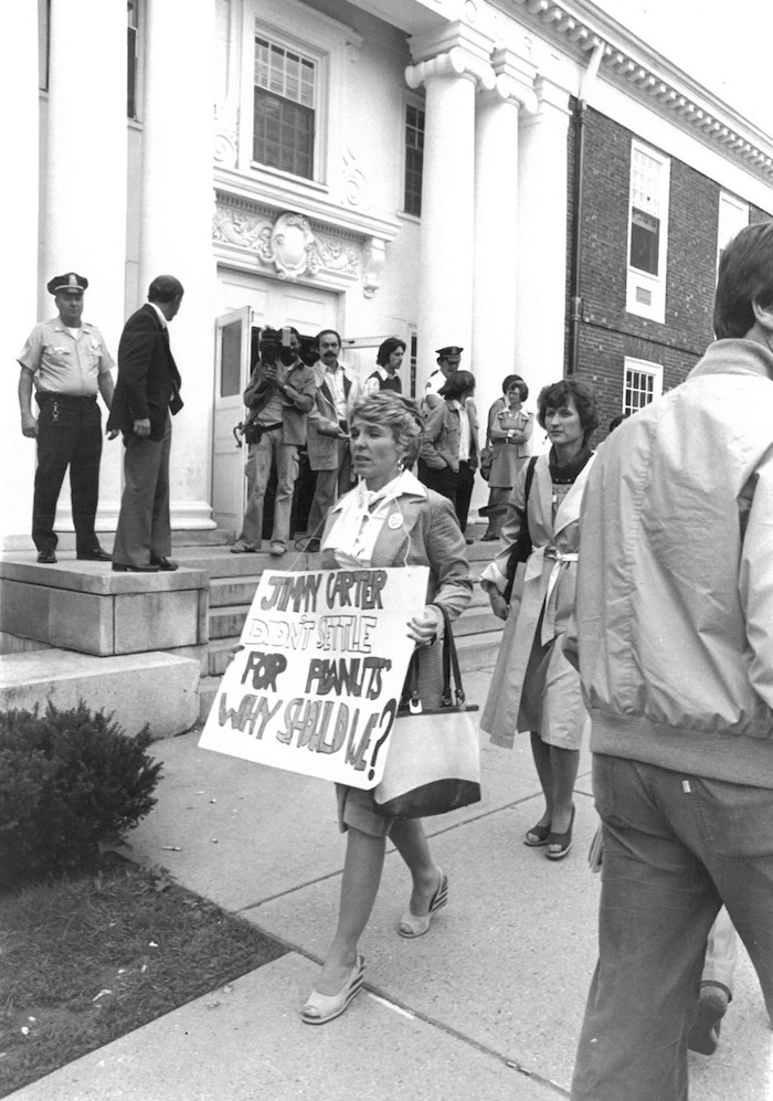 Picket line in front of building.