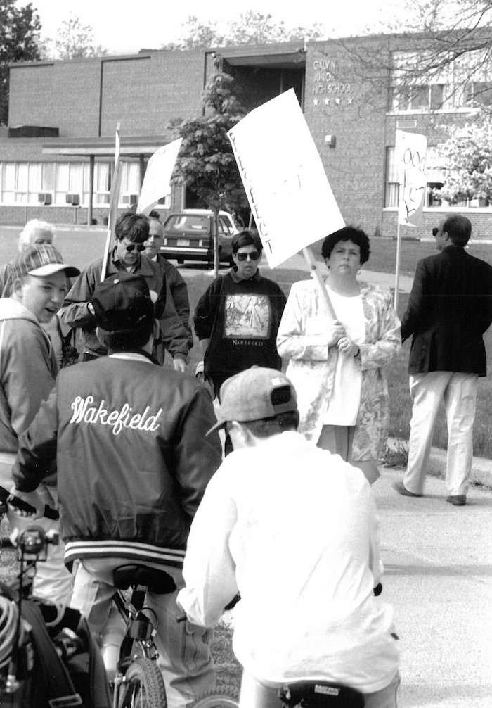 Students in front of picket line.